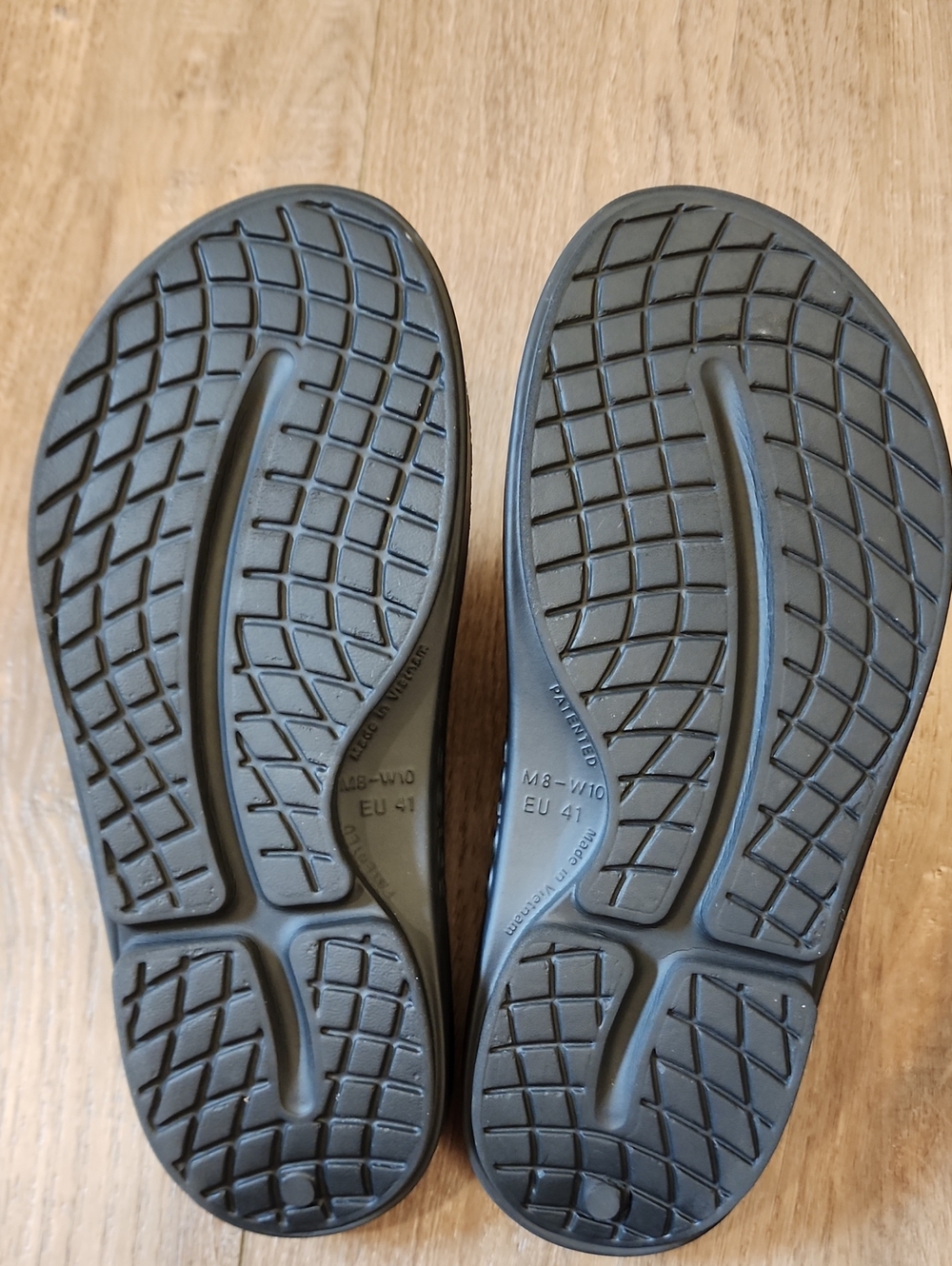 Oofos OOahh Recovery Slides Black Unisex Impact Absorption 8 (M) 10 (W) - Picture 4 of 8